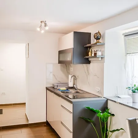 Apartmaji Mausi Apartman *