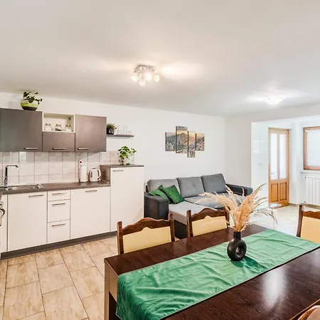 Daire Apartmaji Mausi