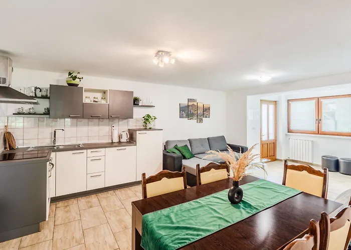 شقة Apartmaji Mausi